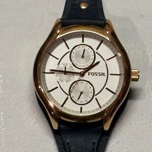 Fossil Gold and Black Women's Watch needs battery